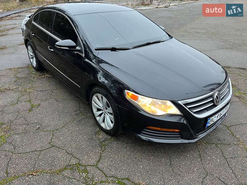 Купе Volkswagen CC / Passat CC 2010 в Киеве