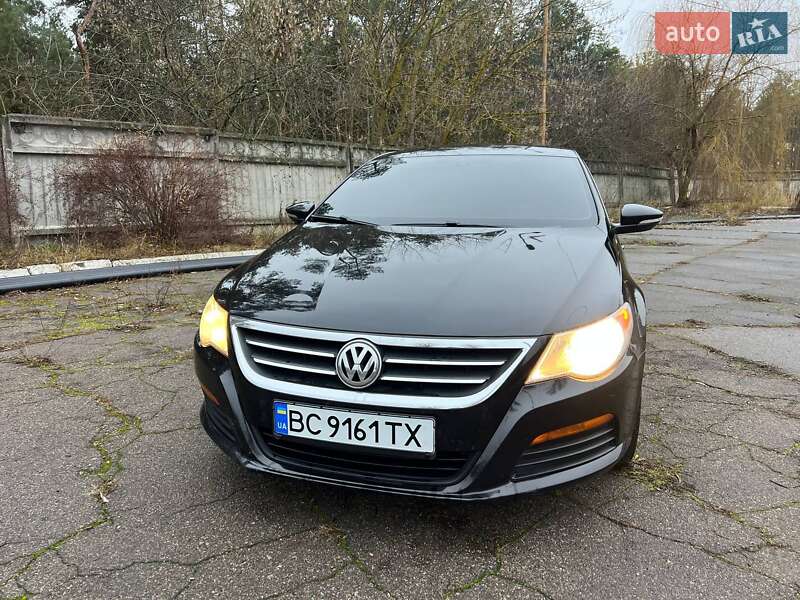 Купе Volkswagen CC / Passat CC 2010 в Киеве