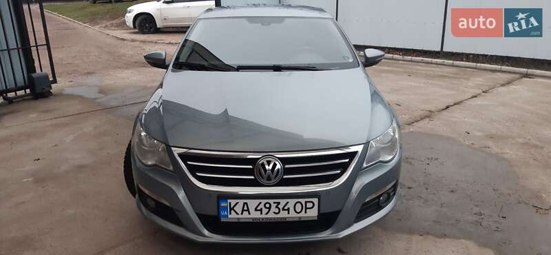 Купе Volkswagen CC / Passat CC 2010 в Чернігові