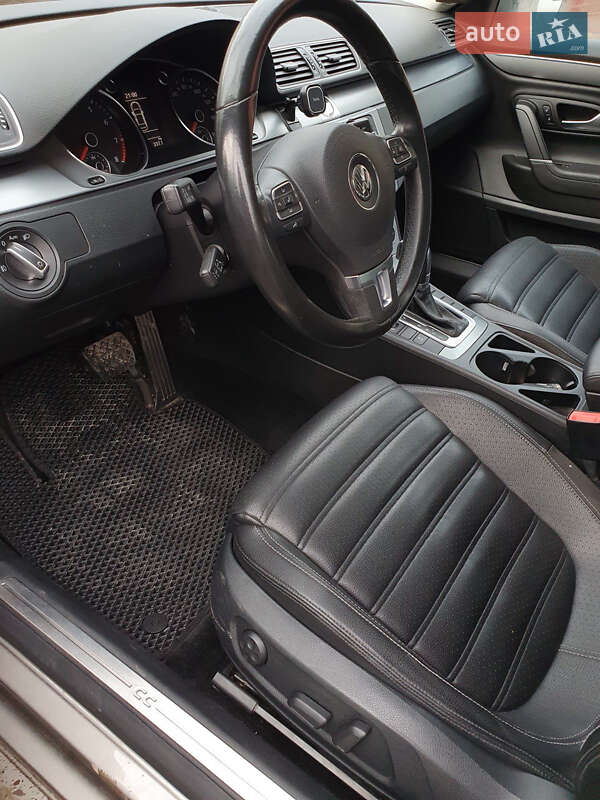 Купе Volkswagen CC / Passat CC 2012 в Богородчанах