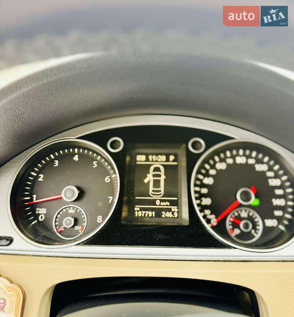 Купе Volkswagen CC / Passat CC 2012 в Ізмаїлі