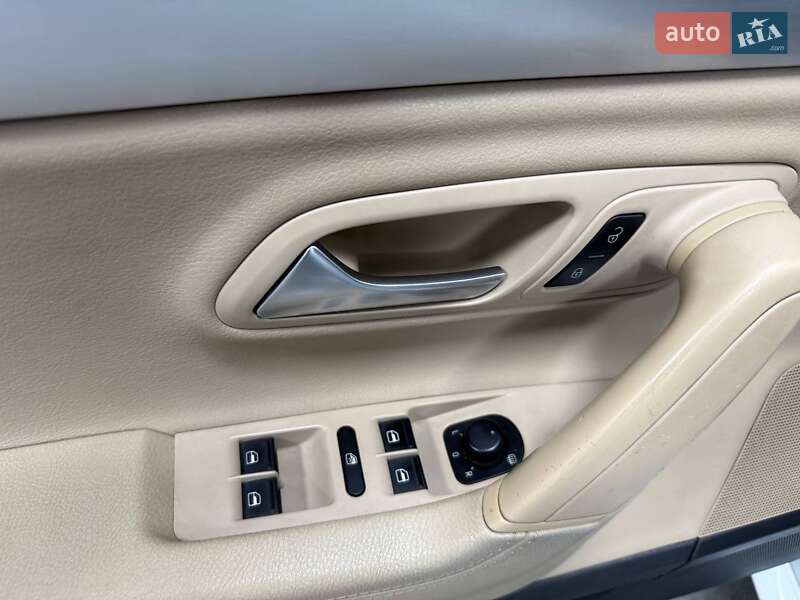 Купе Volkswagen CC / Passat CC 2015 в Киеве фото 16 Купе Volkswagen CC / Passat CC 2015 в Киеве