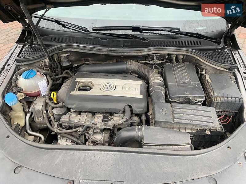 Купе Volkswagen CC / Passat CC 2016 в Киеве фото 15 Купе Volkswagen CC / Passat CC 2016 в Киеве