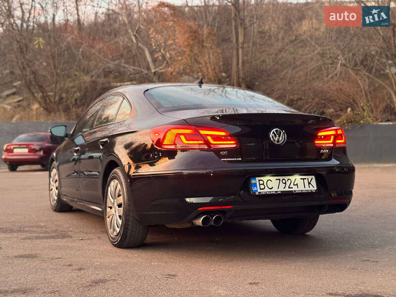 Купе Volkswagen CC / Passat CC 2015 в Києві