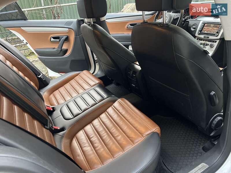 Купе Volkswagen CC / Passat CC 2012 в Хмельницком