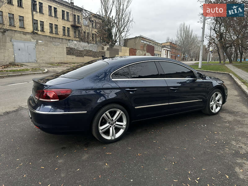 Купе Volkswagen CC / Passat CC 2012 в Николаеве