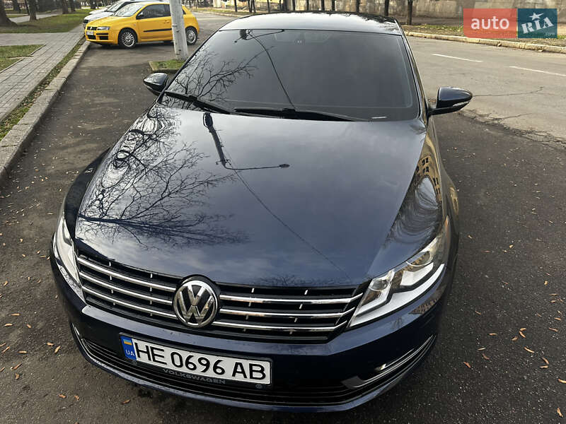 Купе Volkswagen CC / Passat CC 2012 в Николаеве