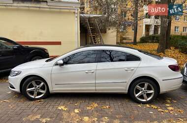 Купе Volkswagen CC / Passat CC 2012 в Киеве