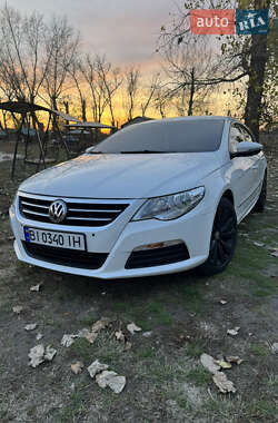 Купе Volkswagen CC / Passat CC 2010 в Кобеляках