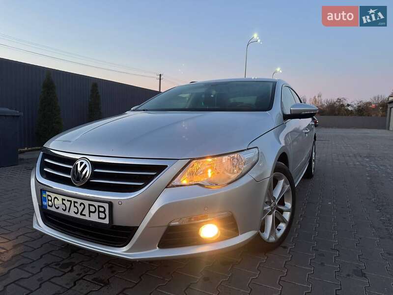 Купе Volkswagen CC / Passat CC 2009 в Львове