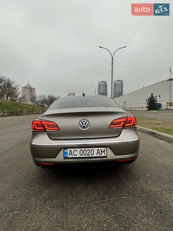Купе Volkswagen CC / Passat CC 2012 в Києві