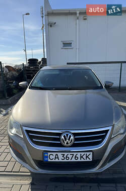Купе Volkswagen CC / Passat CC 2011 в Краматорську