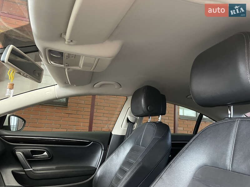 Купе Volkswagen CC / Passat CC 2012 в Дніпрі