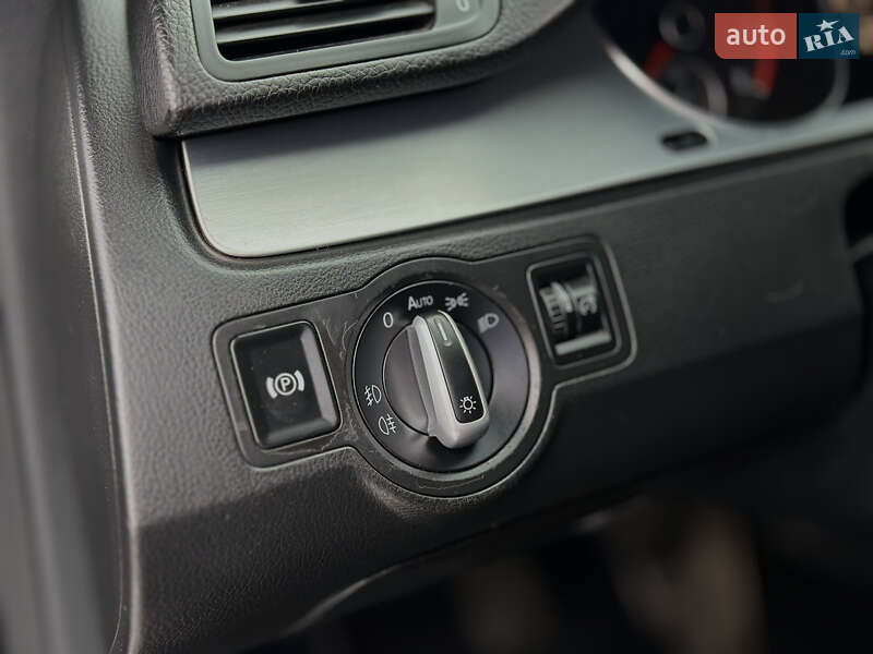 Седан Volkswagen CC / Passat CC 2009 в Луцьку