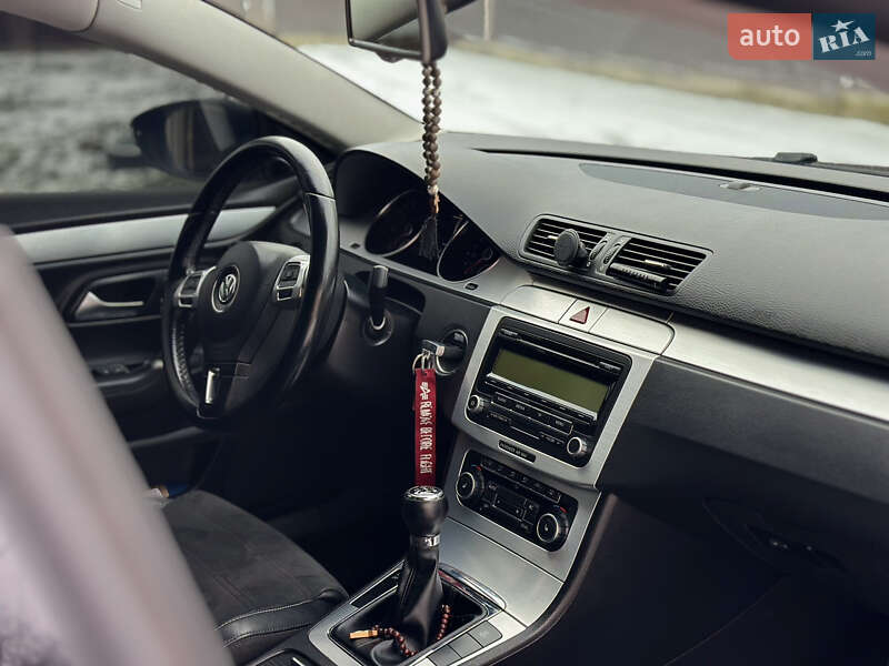 Седан Volkswagen CC / Passat CC 2009 в Луцьку