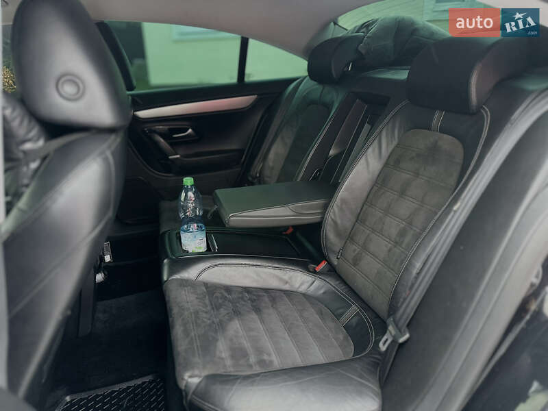 Седан Volkswagen CC / Passat CC 2009 в Луцьку