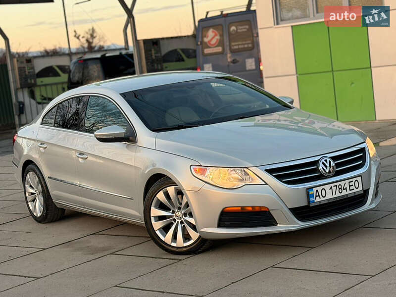 Купе Volkswagen CC / Passat CC 2011 в Хусте