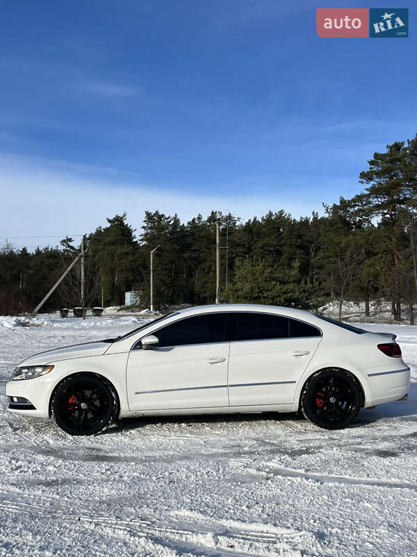 Купе Volkswagen CC / Passat CC 2013 в Кременчуге