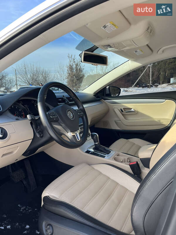 Купе Volkswagen CC / Passat CC 2013 в Кременчуге