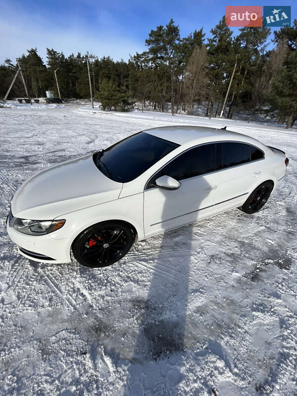 Купе Volkswagen CC / Passat CC 2013 в Кременчуге