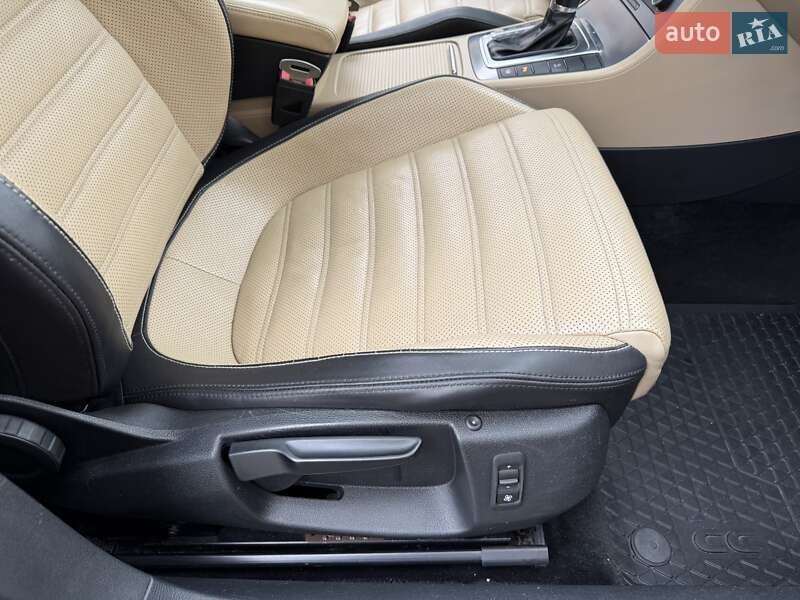 Купе Volkswagen CC / Passat CC 2012 в Одессе фото 16 Купе Volkswagen CC / Passat CC 2012 в Одессе