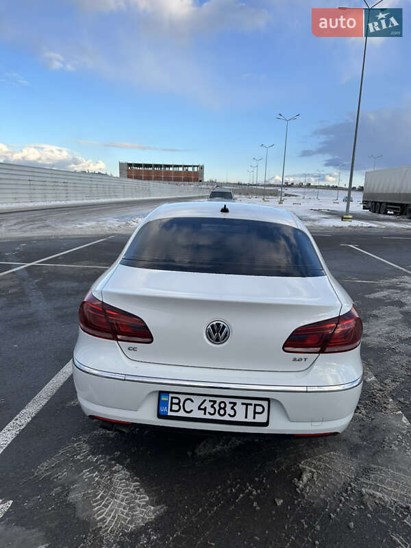 Купе Volkswagen CC / Passat CC 2015 в Львове