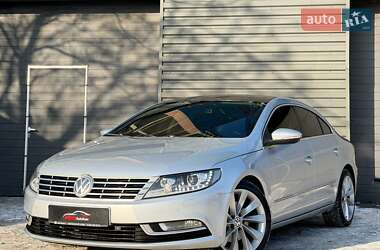 Купе Volkswagen CC / Passat CC 2015 в Киеве
