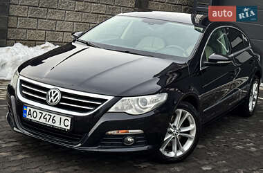 Купе Volkswagen CC / Passat CC 2010 в Ужгороде