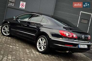Купе Volkswagen CC / Passat CC 2010 в Ужгороде