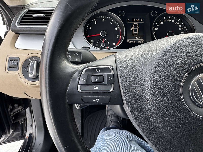 Купе Volkswagen CC / Passat CC 2012 в Киеве