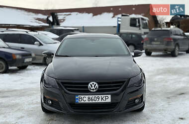 Купе Volkswagen CC / Passat CC 2010 в Львове