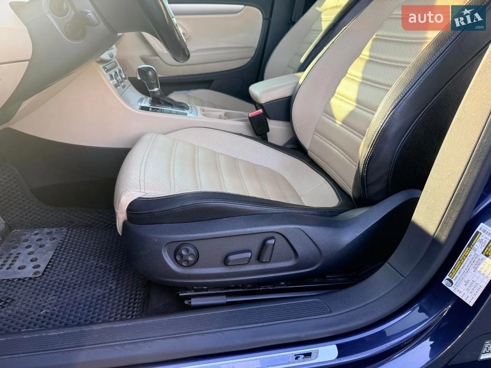2014 Volkswagen Passat CC - мініатюра 30