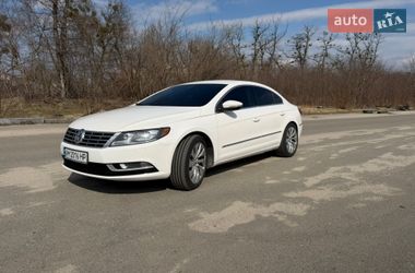 Купе Volkswagen CC / Passat CC 2012 в Киеве