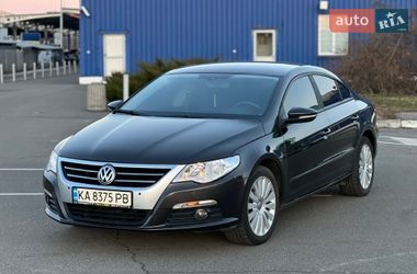 Купе Volkswagen CC / Passat CC 2010 в Києві