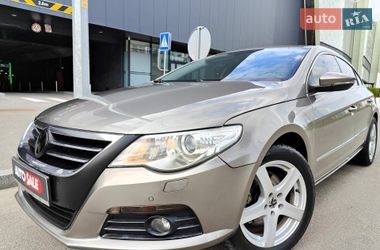 Купе Volkswagen CC / Passat CC 2010 в Киеве