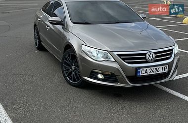 Купе Volkswagen CC / Passat CC 2010 в Києві