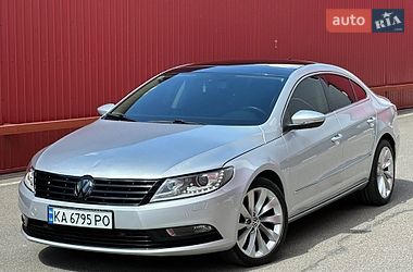 Купе Volkswagen CC / Passat CC 2012 в Києві