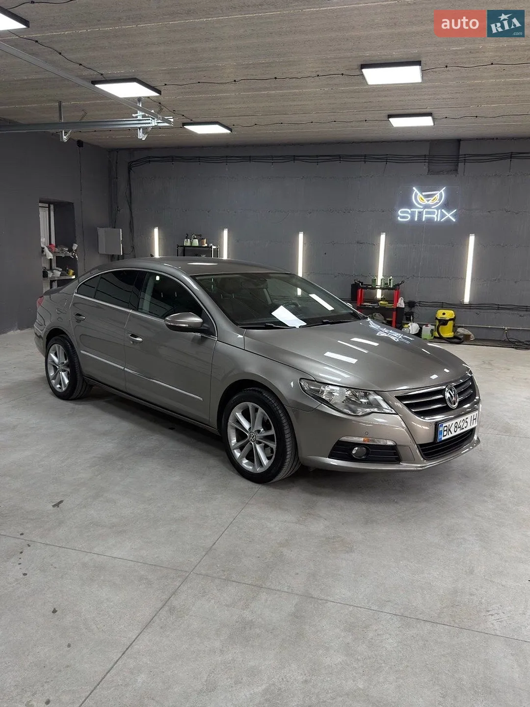 2010 Volkswagen Passat CC - мініатюра 4