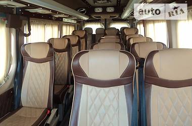 Микроавтобус Volkswagen Crafter 2012 в Киеве