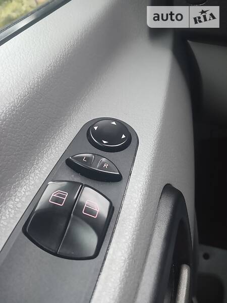 Мінівен Volkswagen Crafter 2015 в Виноградові фото 33 Мінівен Volkswagen Crafter 2015 в Виноградові