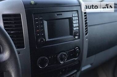 Вантажопасажирський фургон Volkswagen Crafter 2015 в 