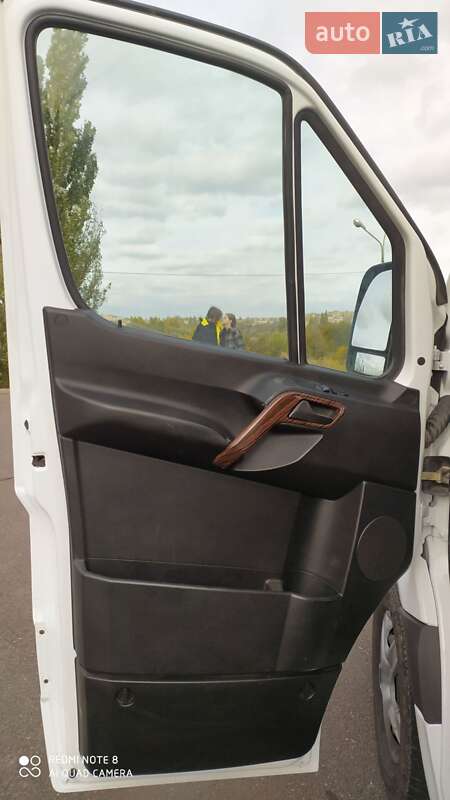 Микроавтобус Volkswagen Crafter 2010 в Кривом Роге