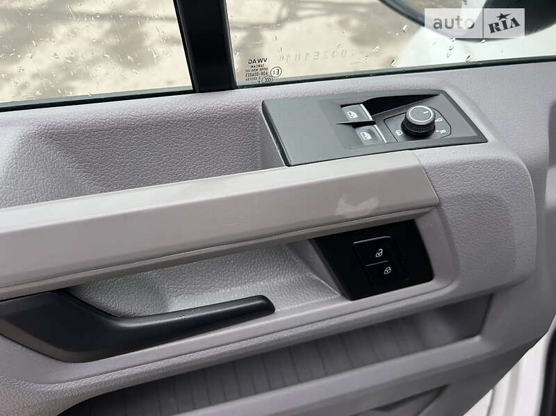 Грузовой фургон Volkswagen Crafter 2018 в Дубно