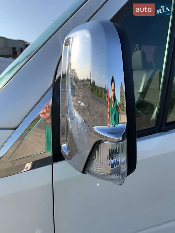 Микроавтобус Volkswagen Crafter 2006 в Калуше