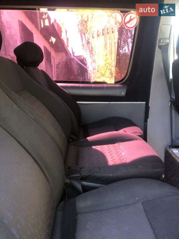Микроавтобус Volkswagen Crafter 2006 в Калуше