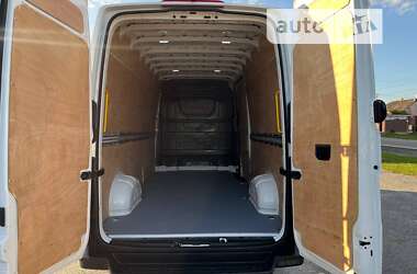 Грузовой фургон Volkswagen Crafter 2019 в 