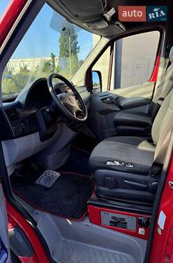 Грузовой фургон Volkswagen Crafter 2011 в Боярке