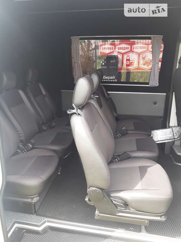 Грузопассажирский фургон Volkswagen Crafter 2018 в Киеве