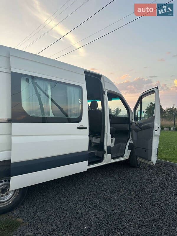 Вантажопасажирський фургон Volkswagen Crafter 2009 в Львові