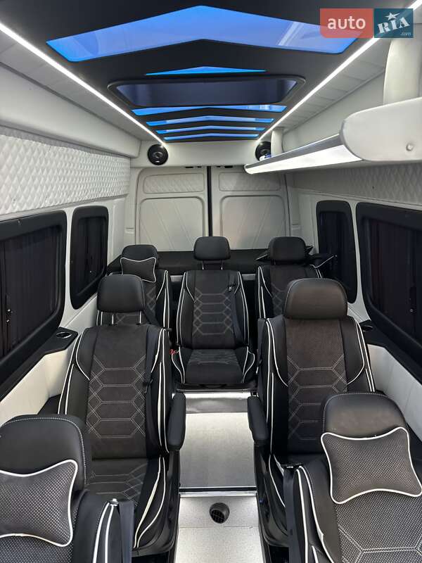 Туристический / Междугородний автобус Volkswagen Crafter 2020 в Киеве фото 4 Туристический / Междугородний автобус Volkswagen Crafter 2020 в Киеве